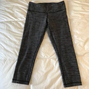 Lululemon cropped leggings